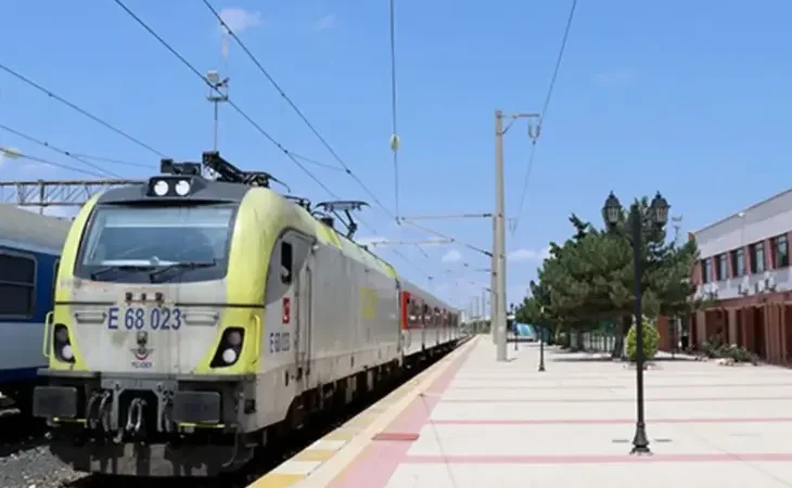 edirne-halkali-bolgesel-tren-seferleri-iki-gun-iptal-1785173322-964_large