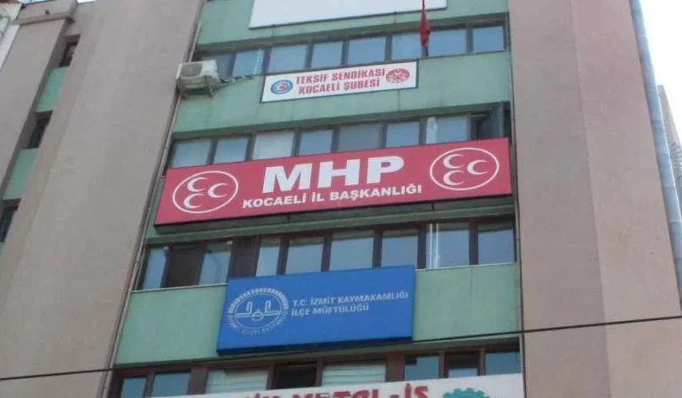 milliyetci-hareket-partisi-nde-mhp-de-istifa-istifa-ettigini-acikladi-4acc6e0c-b0d94160