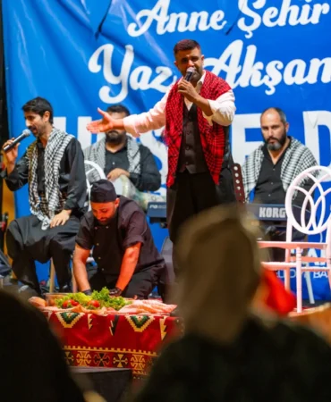 Anne Şehir Yaz Akşamları’nda sıra gecesi coşkusu (1)