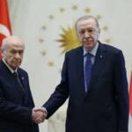 cumhurbaskani-erdogan-bahceli-yi-kulliye-de-kabul-etti-1786015858-64_large