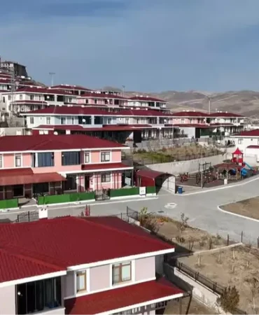 elazig-da-371-ahiska-turku-aileye-yeni-konut-ve-kimlik-karti-1787747734-78_large