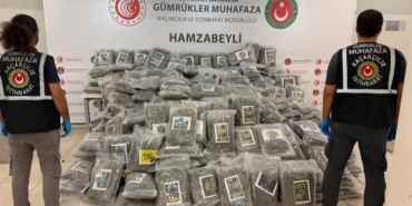 gumruk-te-uyusturucu-kacakciligina-darbe-hamzabeyli-de-288-kilo-esrar-ele-gecirildi-1787730545-888_large