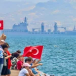 mavi-vatan-gururu-korfez-i-sardi-izmit-korfezi-nde-tarihi-gecis-1787143710-46_large