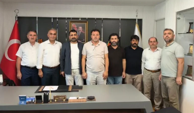saadet-partisi-gebzeden-servis-esnafina-destek-ziyareti-sektorde-adalet-saglanmali-104741-20260806