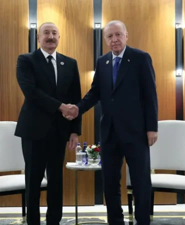 cumhurbaskani-erdogan-dan-aliyev-e-cop31-daveti-1788246372-666_large