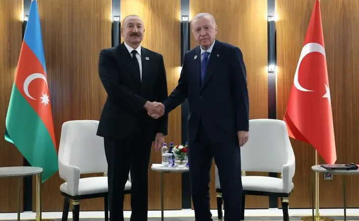 cumhurbaskani-erdogan-dan-aliyev-e-cop31-daveti-1788246372-666_large