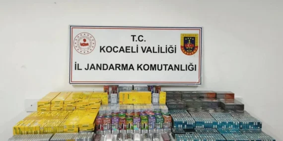 Dilovası’nda durdurulan araçta kaçak ürünler ele geçirildi